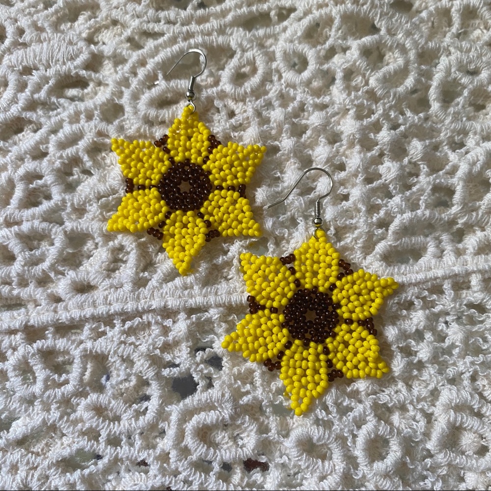 Sunflower Bead Earrings🌻🌻